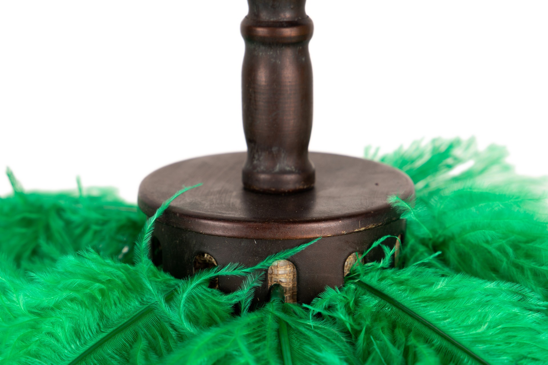 33608-lampara-plumas-verdes-5.jpg